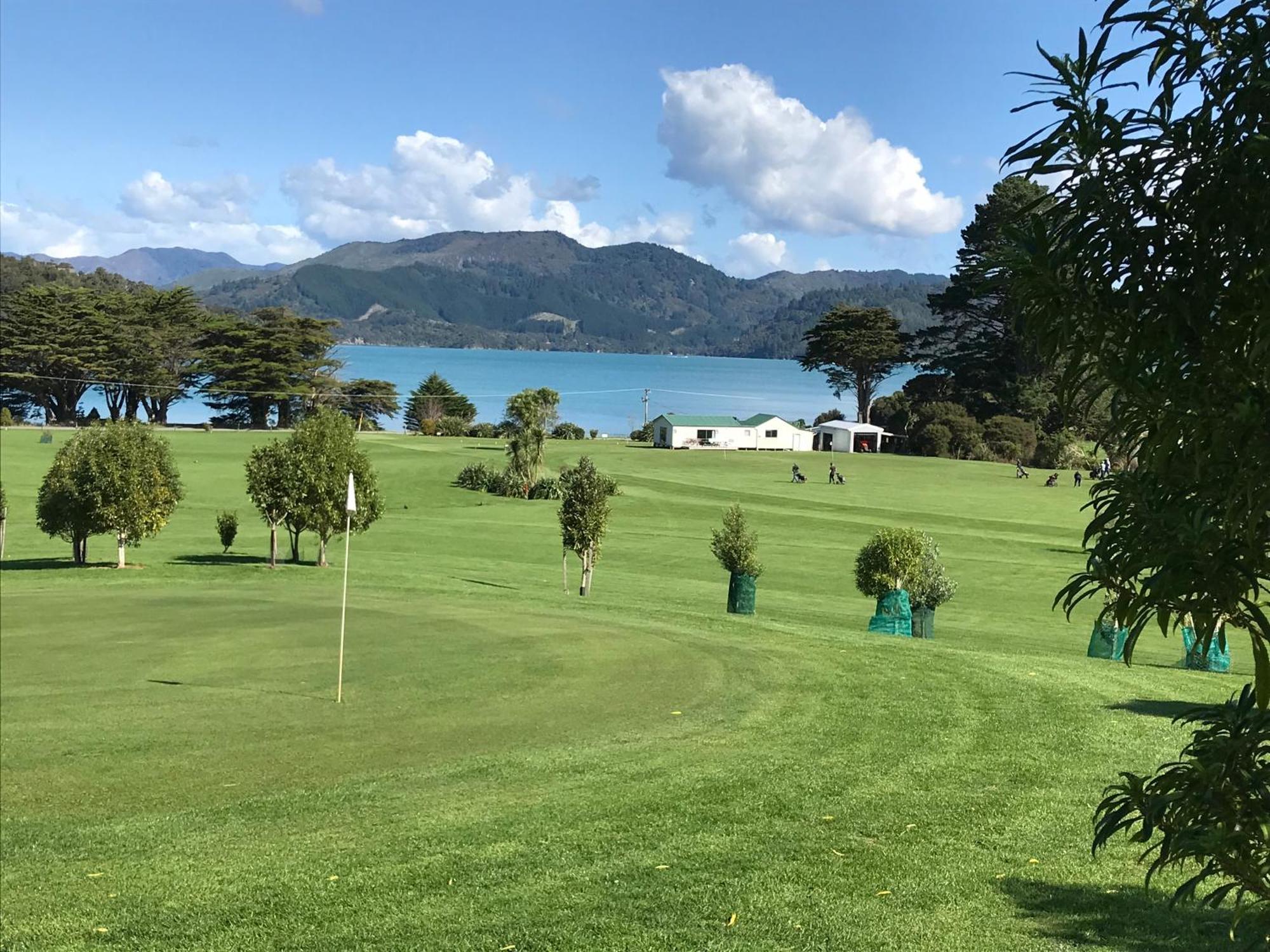 Raetihi Lodge Kenepuru Sounds Luaran gambar